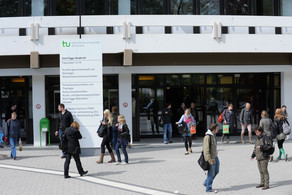 Students entering the EF 50 building