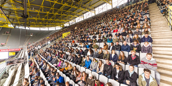 Stands of Signal-Iduna-Park with freshman students.